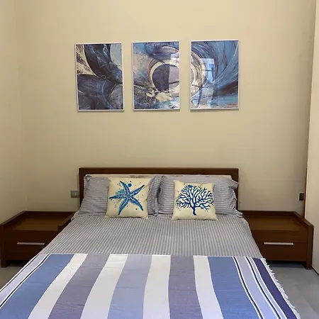 Bilocale In Centro Storico A 20m Dal Mare Apartment