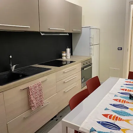 Bilocale In Centro Storico A 20m Dal Mare *